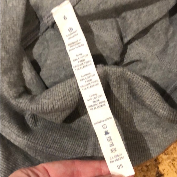 Lulu lemon super comfy mid-rise leggings size 6 - Picture 3 of 3